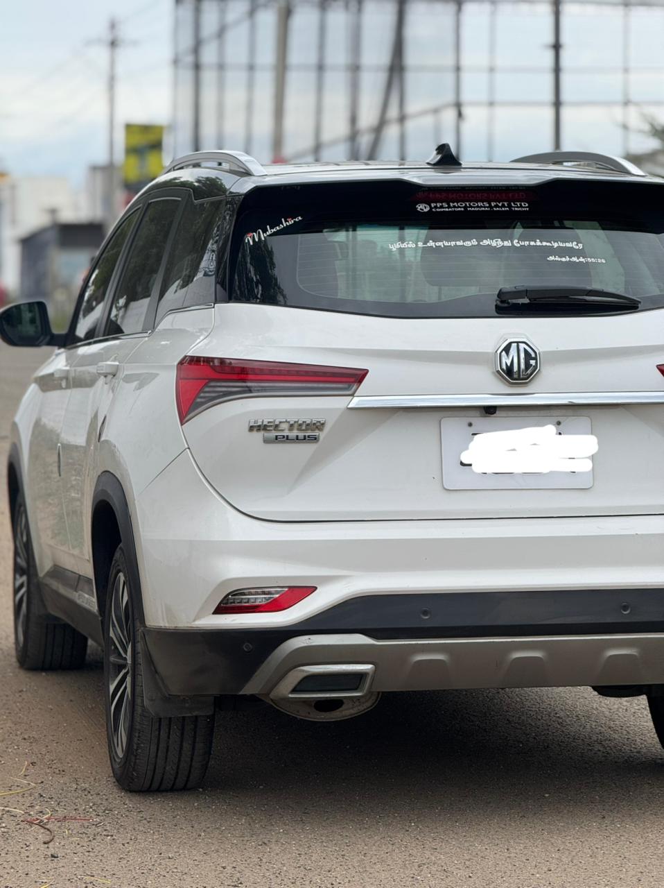 MG Hector Plus - Image 9
